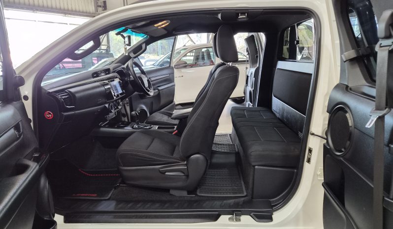 2021 Toyota Hilux 2.8 GD6 Xtra Cab 4×4 Auto full
