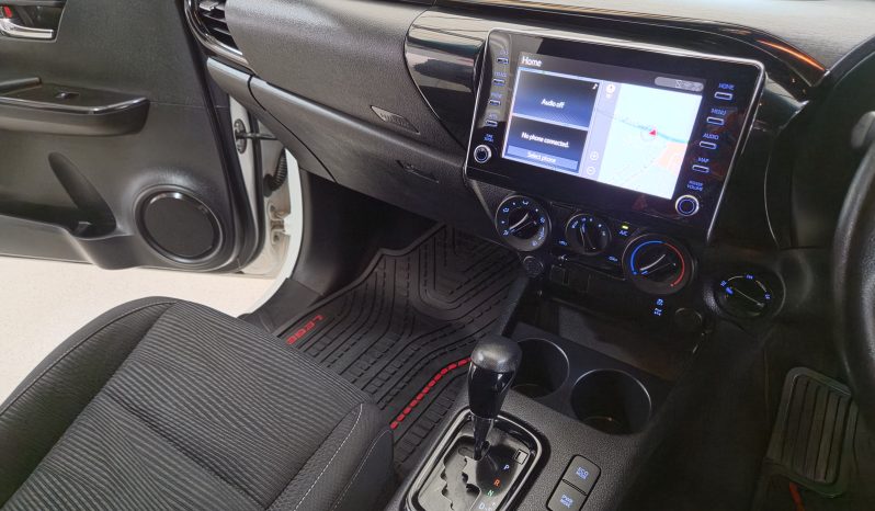 2021 Toyota Hilux 2.8 GD6 Xtra Cab 4×4 Auto full