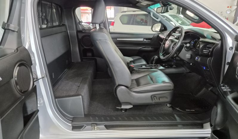 2024 Toyota Hilux 2.8 GD6 Xtra Cab Legend 4×4 Auto full