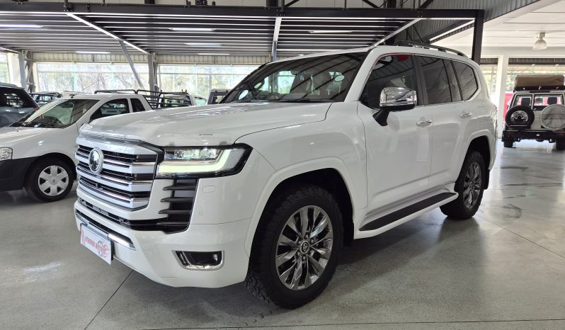 2023 Toyota Land Cruiser 300 3.3D ZX full