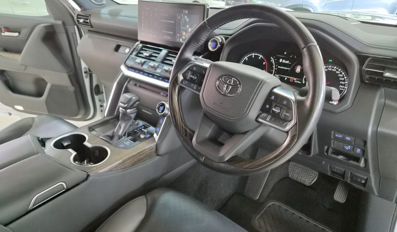 2023 Toyota Land Cruiser 300 3.3D ZX full
