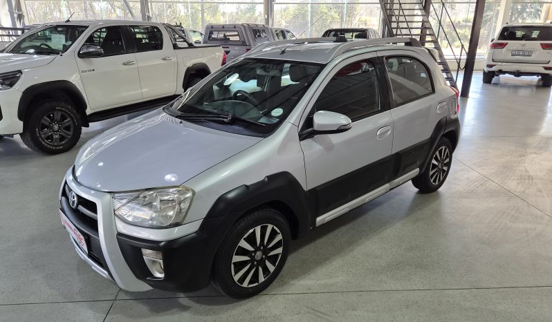 2016 Toyota Etios Cross 1.5 XS 5dr full