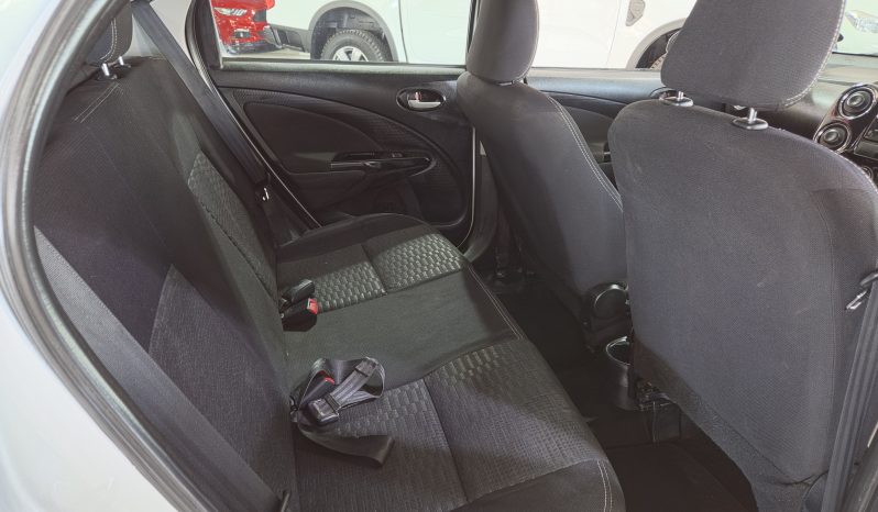 2016 Toyota Etios Cross 1.5 XS 5dr full