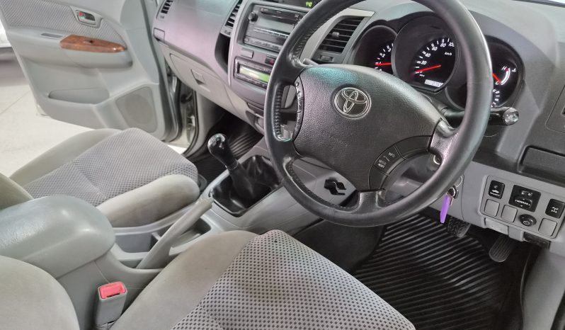 2009 Toyota Hilux 2.5 GD6 D/C Raider full