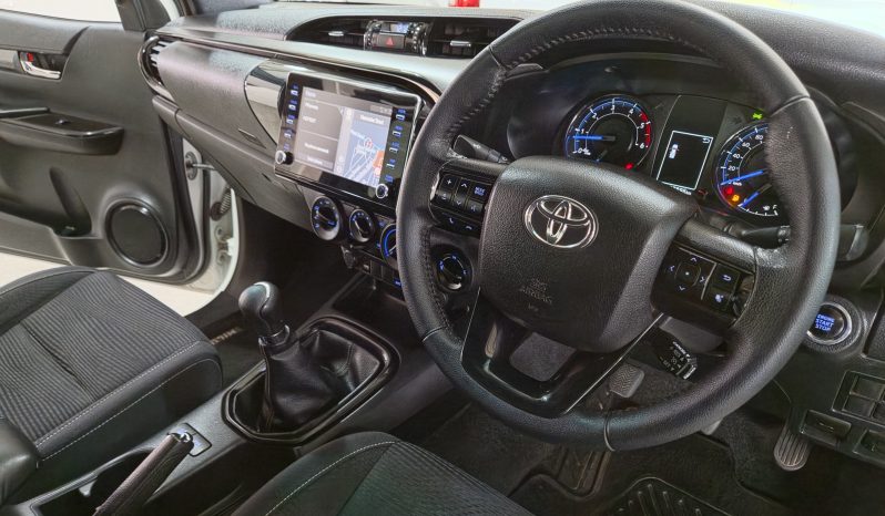 2021 Toyota Hilux 2.8 GD6 Xtra Cab 4×4 Legend full