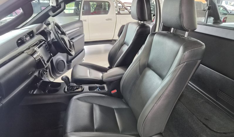 2022 Toyota Hilux 2.8 GD6 Xtra Cab Legend Auto full