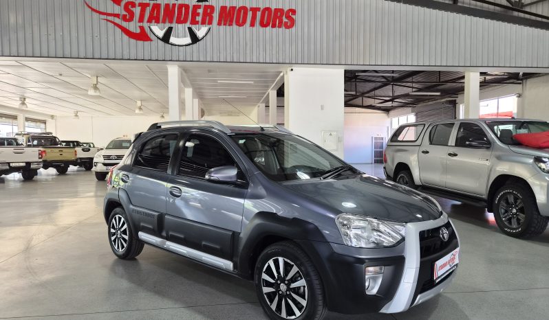 2014 Toyota Etios Cross 1.5 XS full