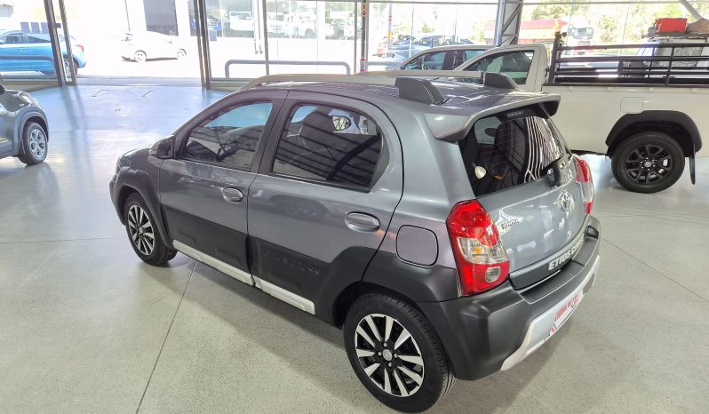 2014 Toyota Etios Cross 1.5 XS full