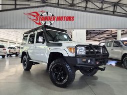 2015 Toyota Land Cruiser 76 4.5 D-4D V8