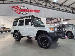 2015 Toyota Land Cruiser 76 4.5 D-4D V8