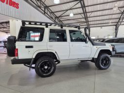 2015 Toyota Land Cruiser 76 4.5 D-4D V8