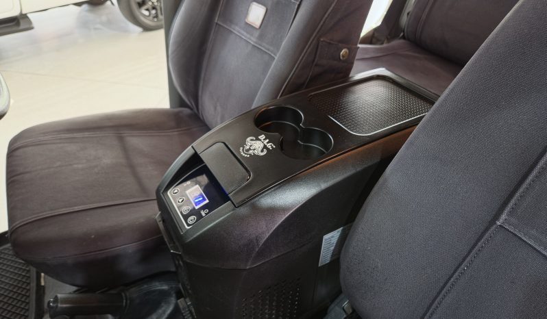 2015 Toyota Land Cruiser 76 4.5 D-4D V8 full