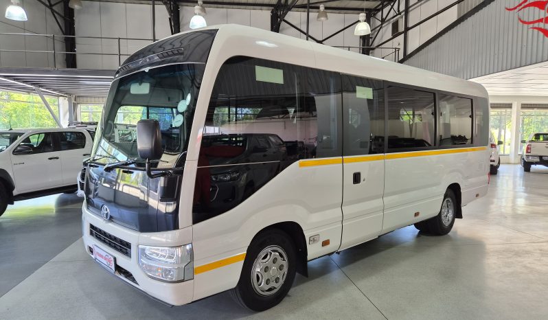 2022 Toyota Coaster 2.8D GL Auto 23 Seater full