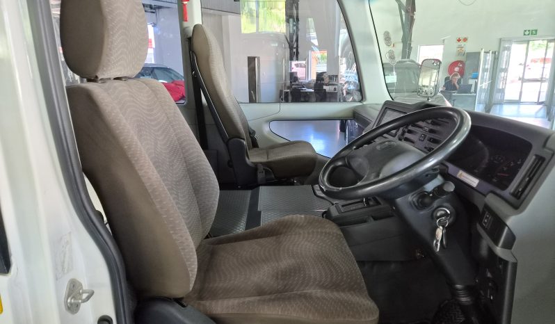 2022 Toyota Coaster 2.8D GL Auto 23 Seater full